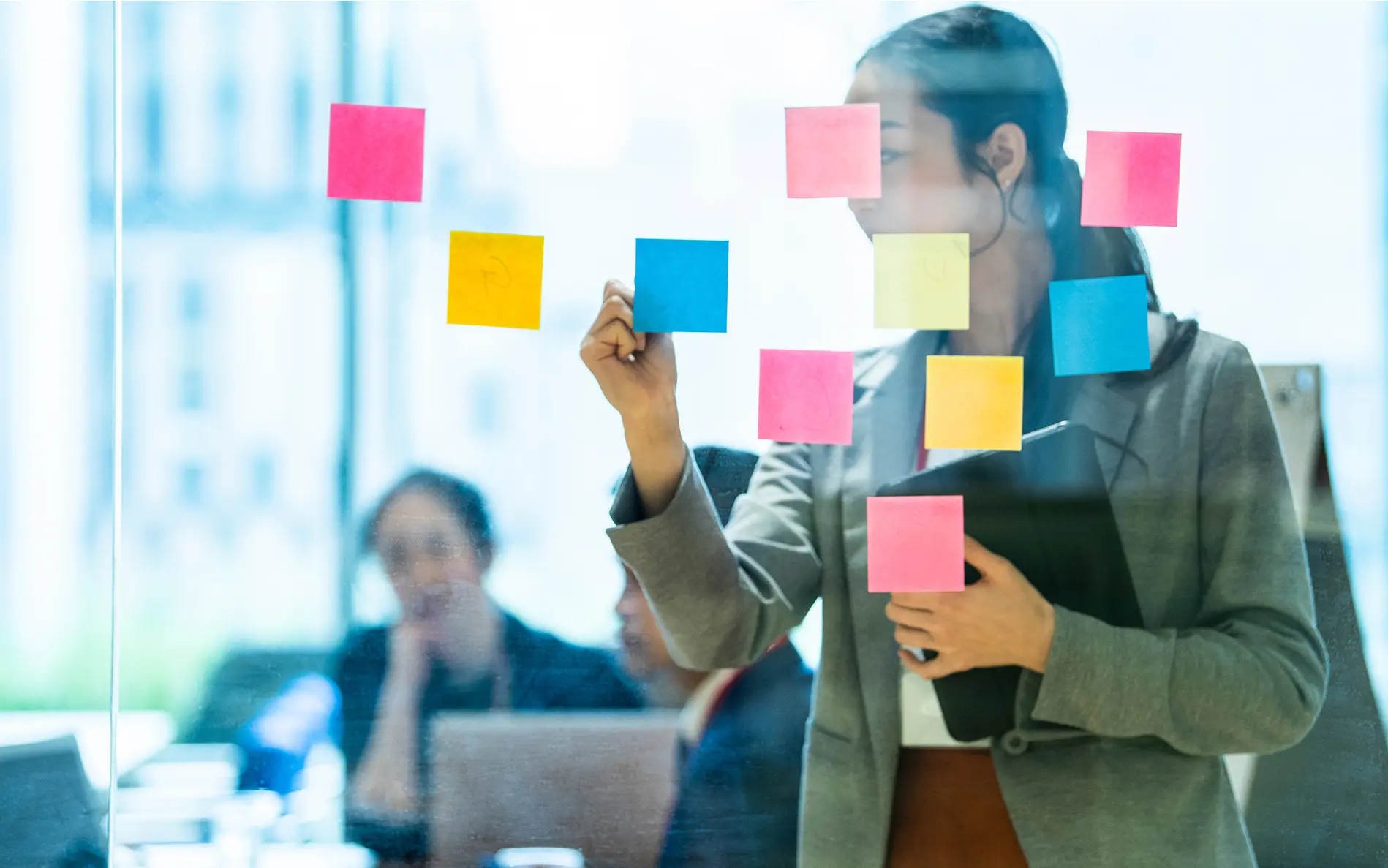 応募するアイデアのテーマは自由